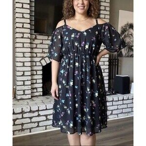 Torrid Dress Sz 00 Large Black Floral Cold Shoulder Flutter Sleeve Chiffon Midi